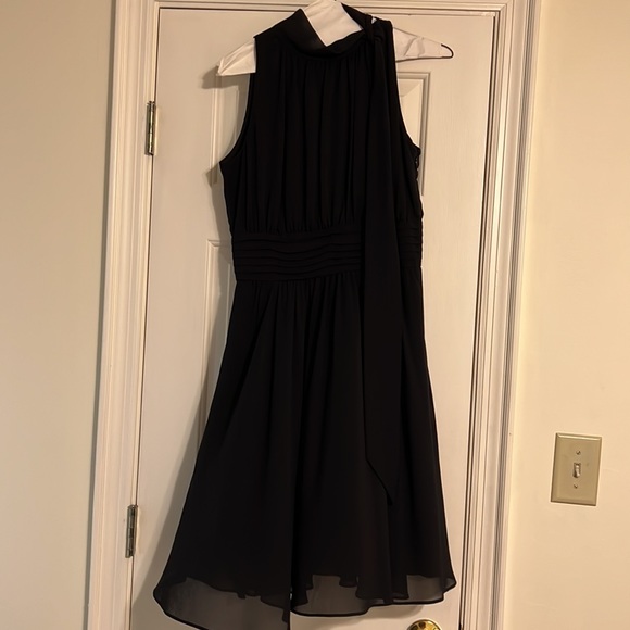 Banana Republic size 6 dress - Picture 2 of 5